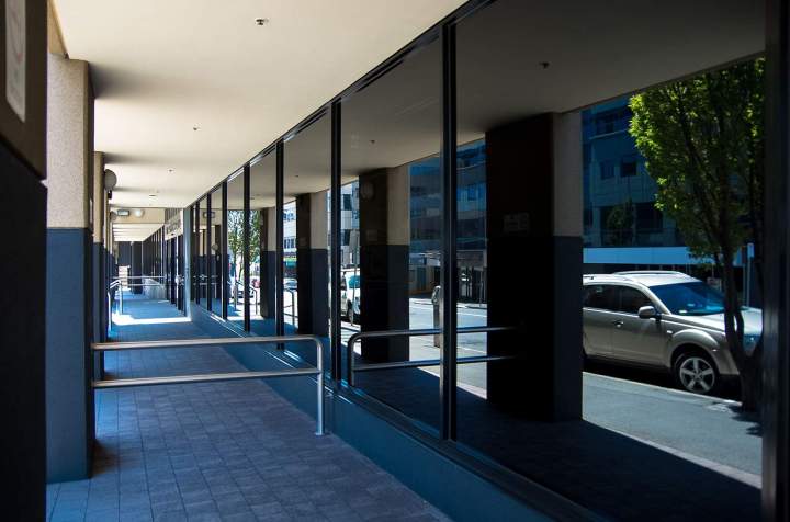 Professional Commercial Window Tinting Solutions for Doral Business Owners